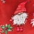 Poszewka bawełniana świąteczna 40x40 krasnale na czerwieni z bliska